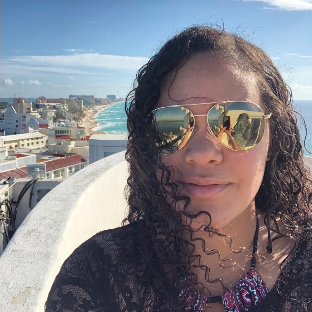 Meet your Posher, Sara
